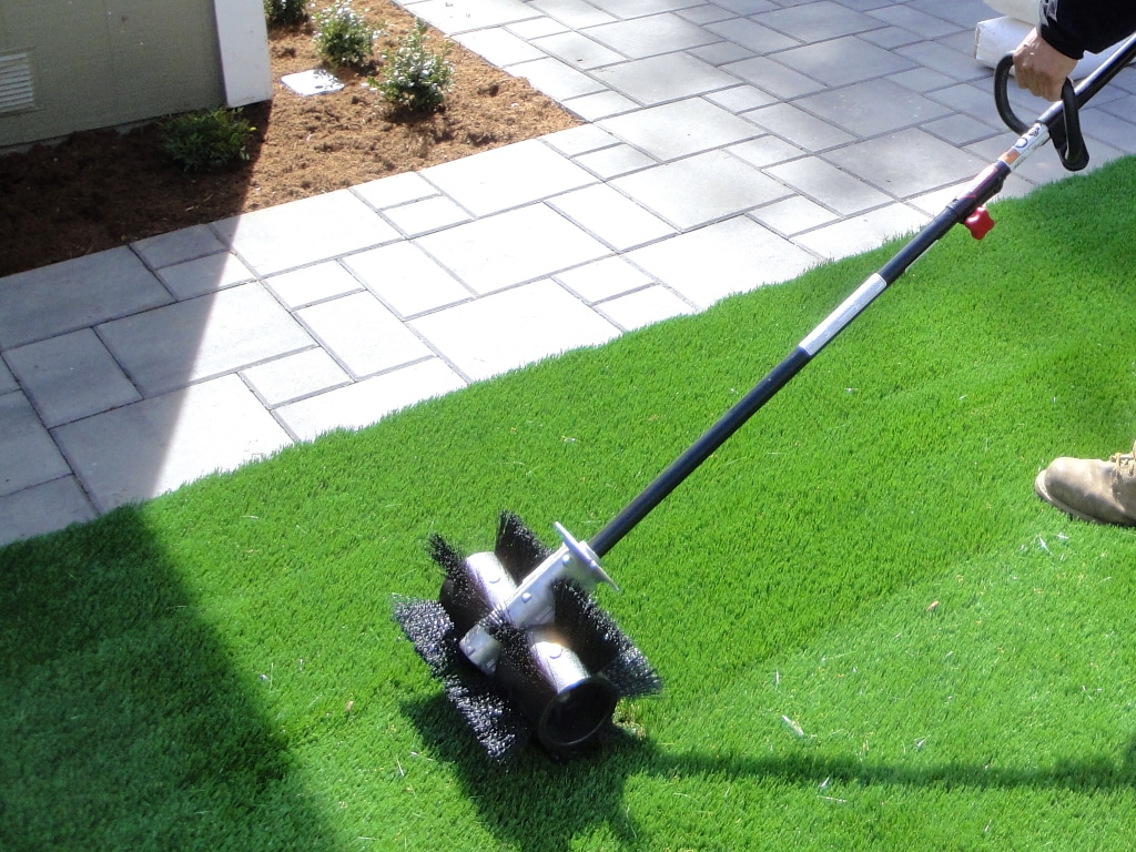 Artificial turf warranty and maintenance services in Dallas